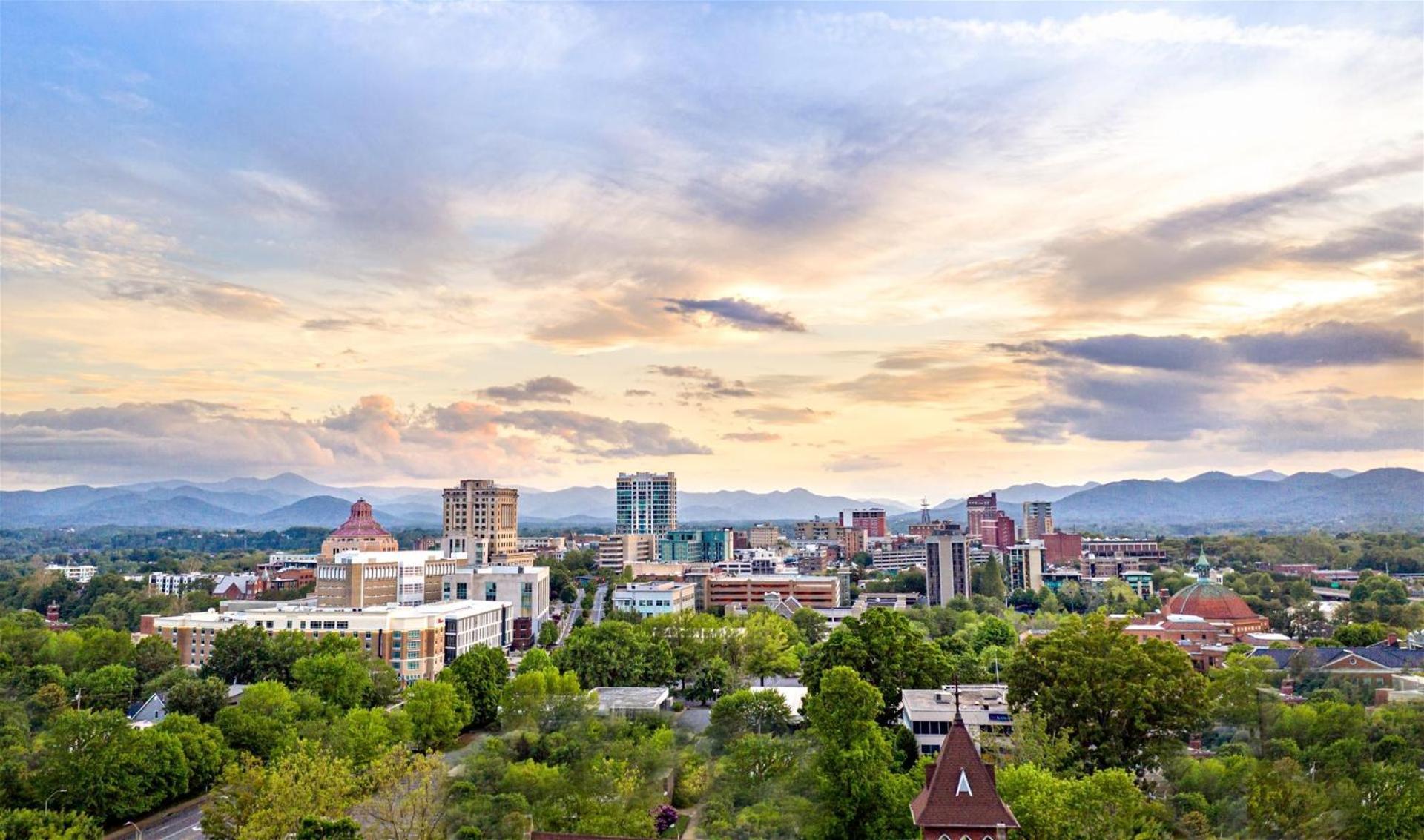 The Views Over Pack Square Asheville Exterior photo